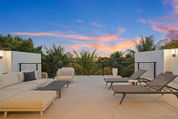 $3,750,000 | 408 Southeast 2nd Street, Delray Beach, FL 33483