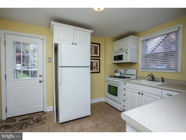 113 Sandy Bank Road Media, PA 19063 - Photo 9 of 25 Kitchen