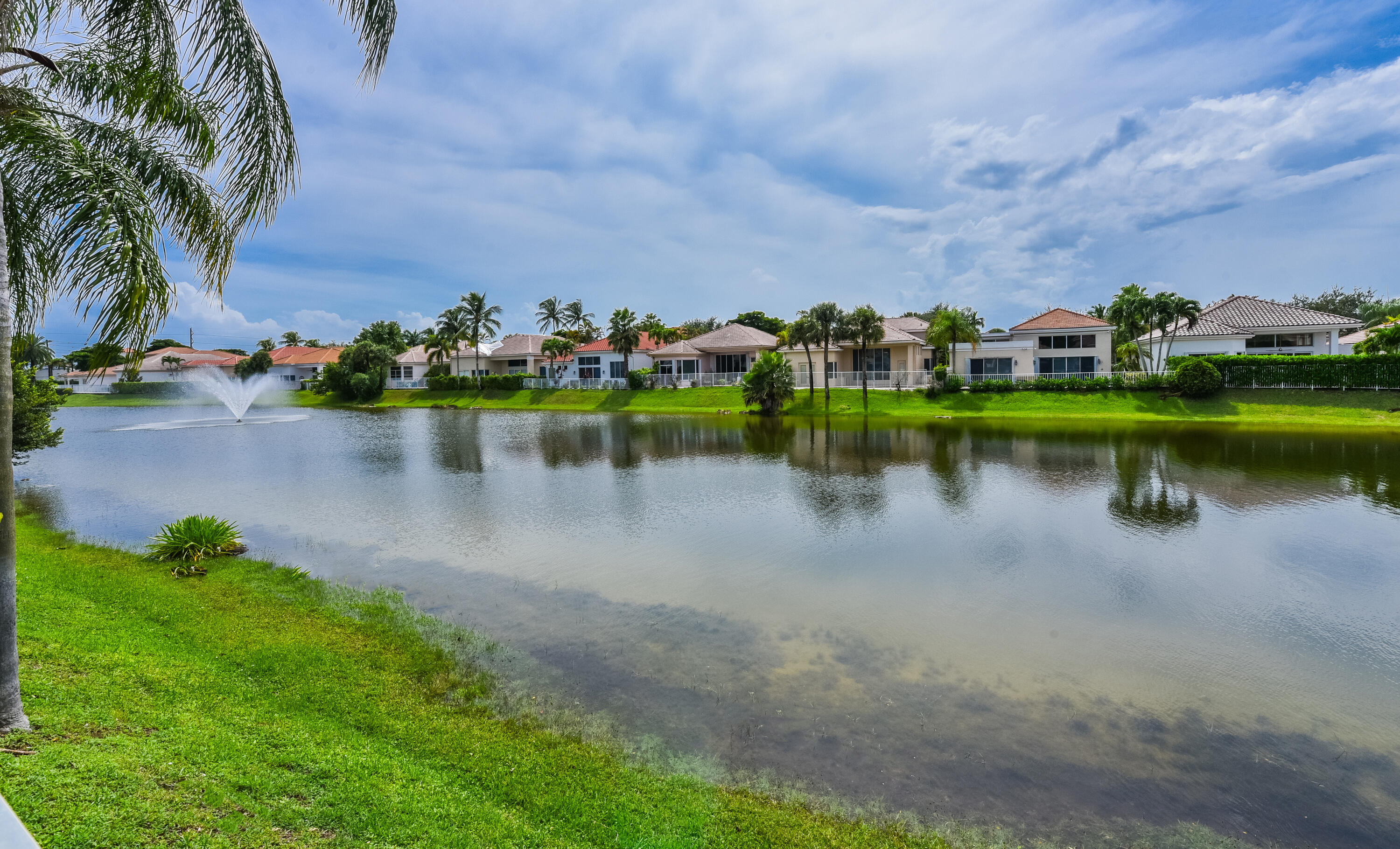 7100 Islegrove Place Boca Raton, FL 33433 - Photo 7 of 60 Back