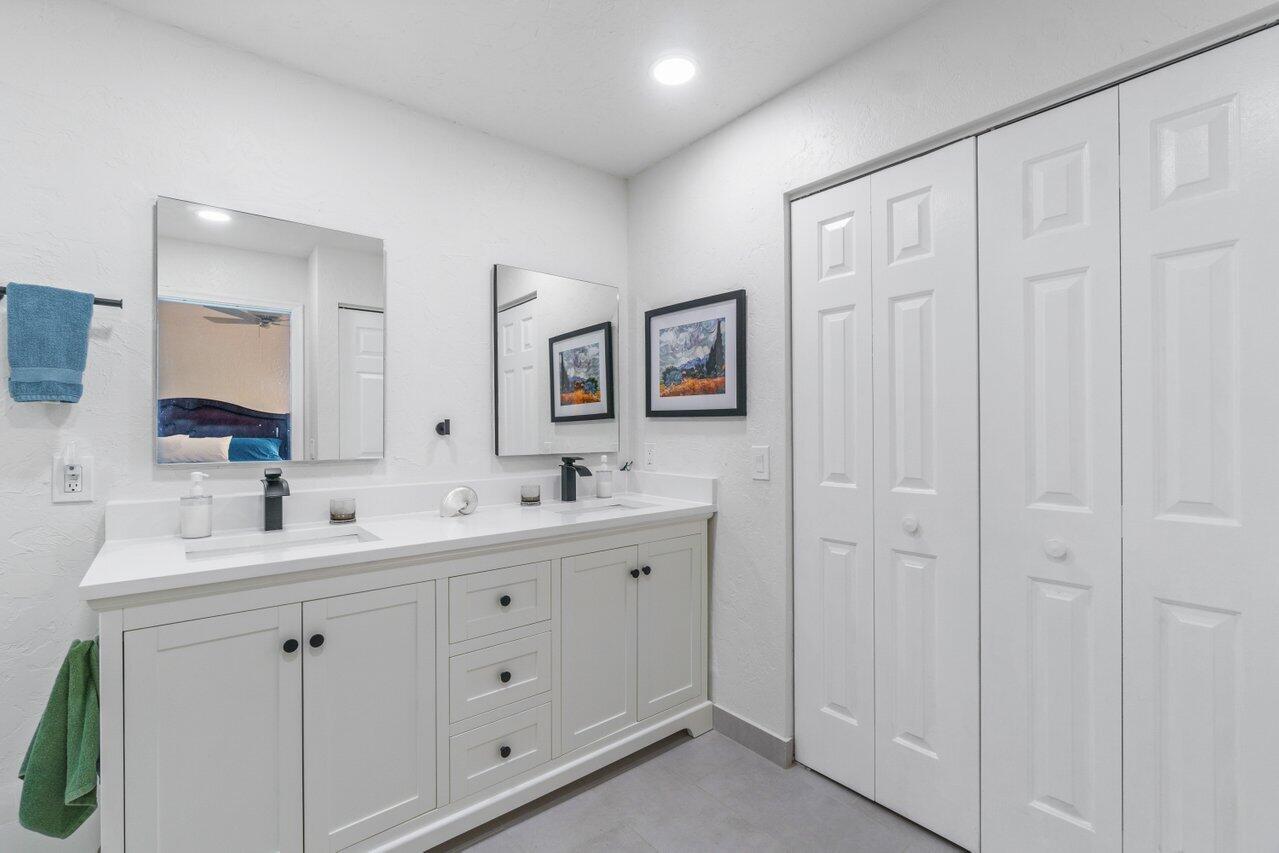5570 Coach House Circle, Unit H Boca Raton, FL 33486 - Photo 18 of 28 022-5570CoachHouseCircle-UnitH-BocaRaton