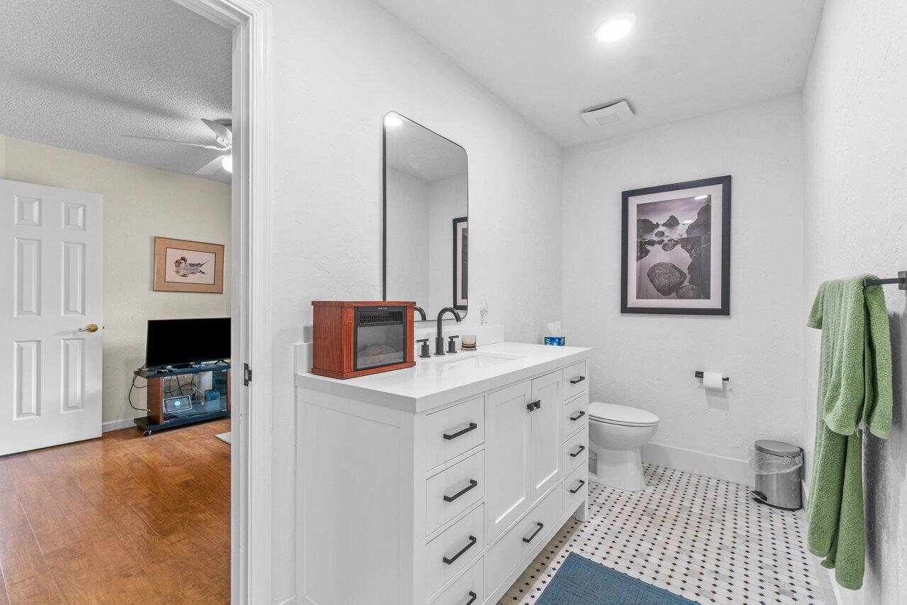 5570 Coach House Circle, Unit H Boca Raton, FL 33486 - Photo 22 of 28 016-5570CoachHouseCircle-UnitH-BocaRaton