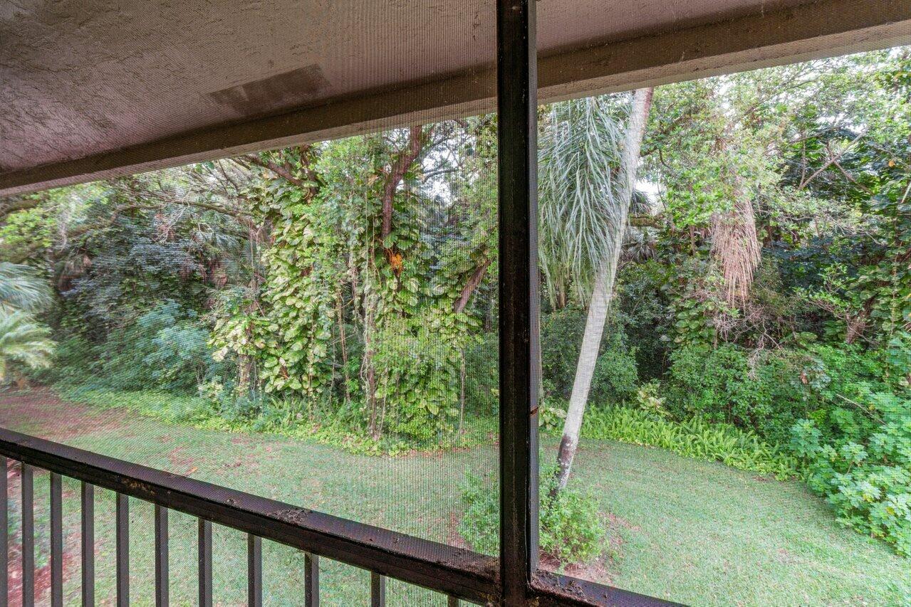 5570 Coach House Circle, Unit H Boca Raton, FL 33486 - Photo 25 of 28 029-5570CoachHouseCircle-UnitH-BocaRaton