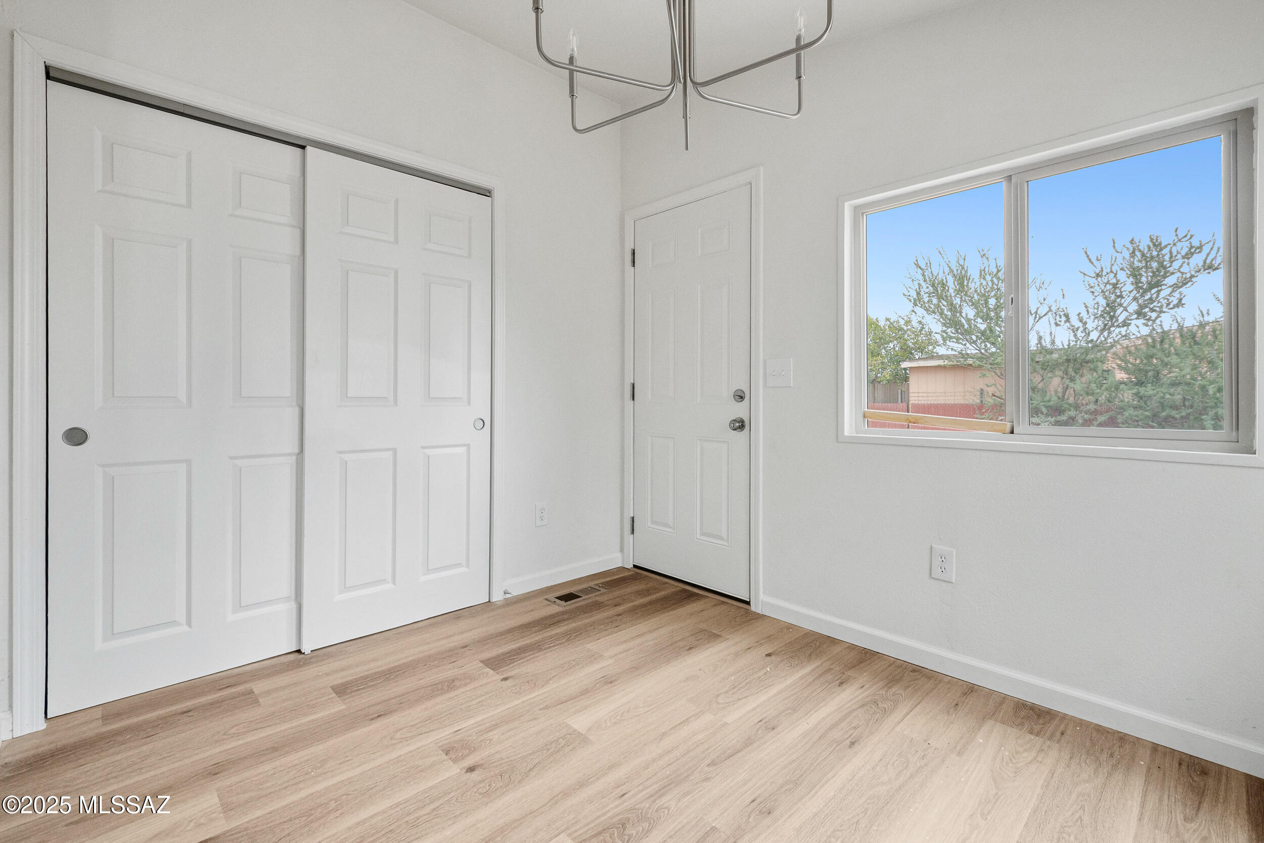 744 West Simmons Road Tucson, AZ 85705 - Photo 12 of 27 Bedroom