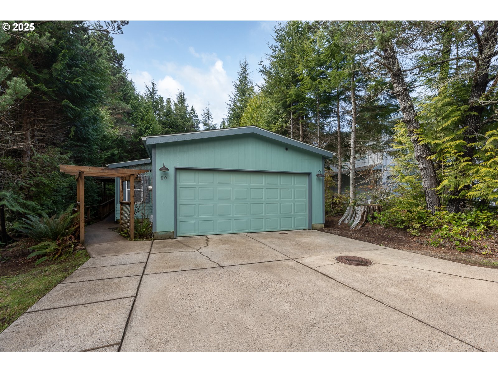 80 Seagrove Loop Lincoln City, OR 97367 - Photo 1 of 28