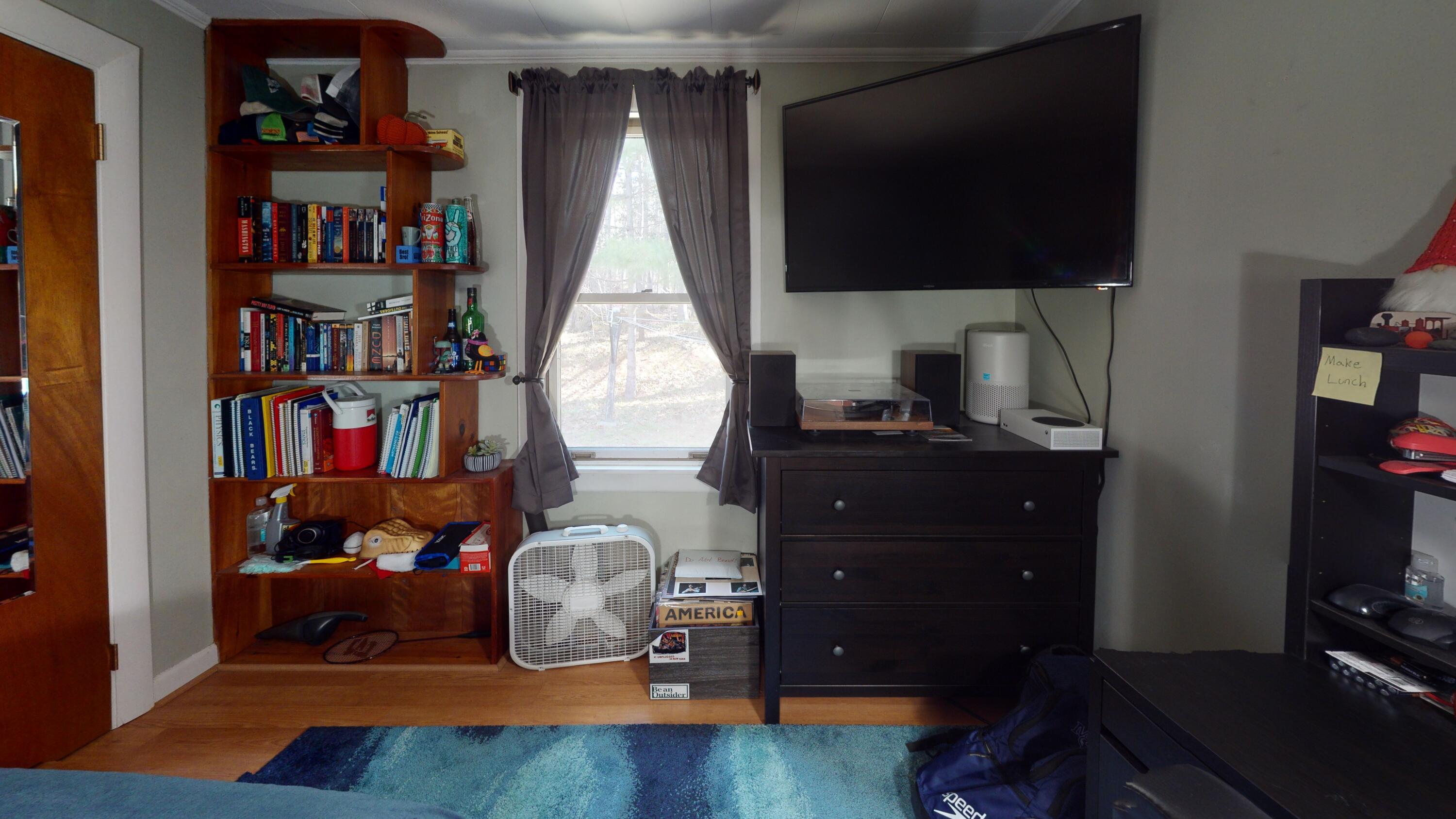 12 Gardner Road Orono, ME 04473 - Photo 26 of 47 12-Gardner-Road-Orono-ME-04473-Bedroom(1