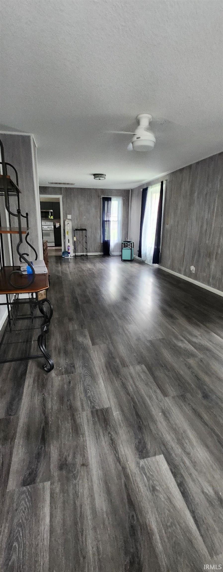 1515 West Monroe Street Decatur, IN 46733 - Photo 4 of 14