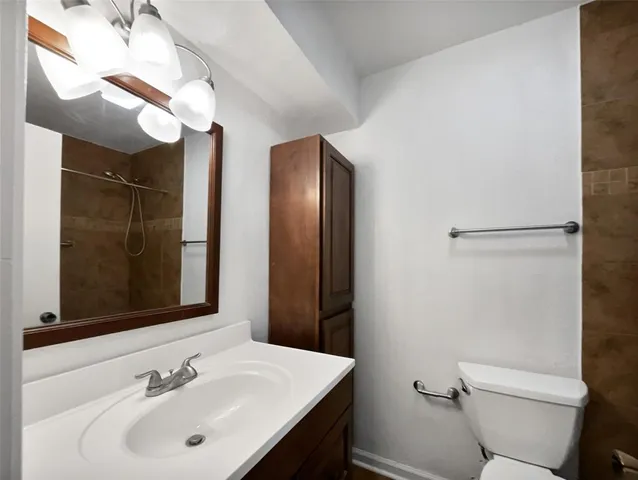 a view of back yard of the house