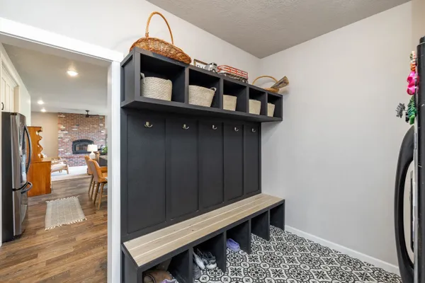 $999,999 | 6670 Stoneridge Way, Deer Park, WA 99006