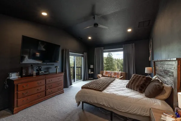 $999,999 | 6670 Stoneridge Way, Deer Park, WA 99006