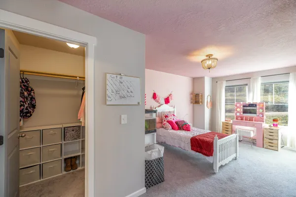 $999,999 | 6670 Stoneridge Way, Deer Park, WA 99006