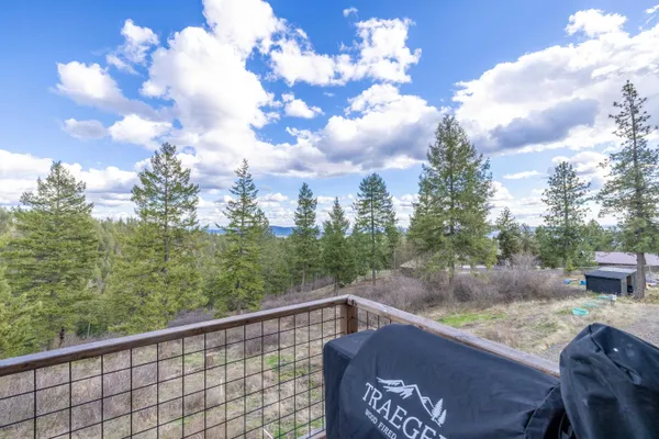 $999,999 | 6670 Stoneridge Way, Deer Park, WA 99006