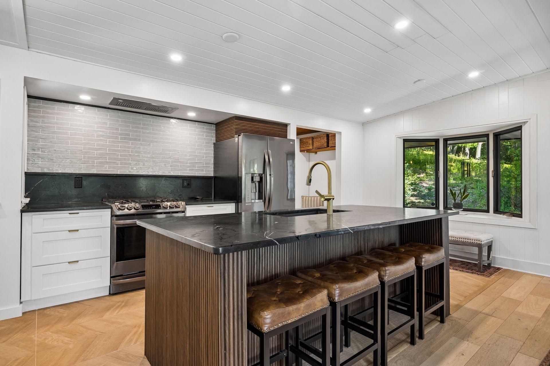 5409 Highland Road Minnetonka, MN 55345 - Photo 16 of 60 Gallery Image 16
