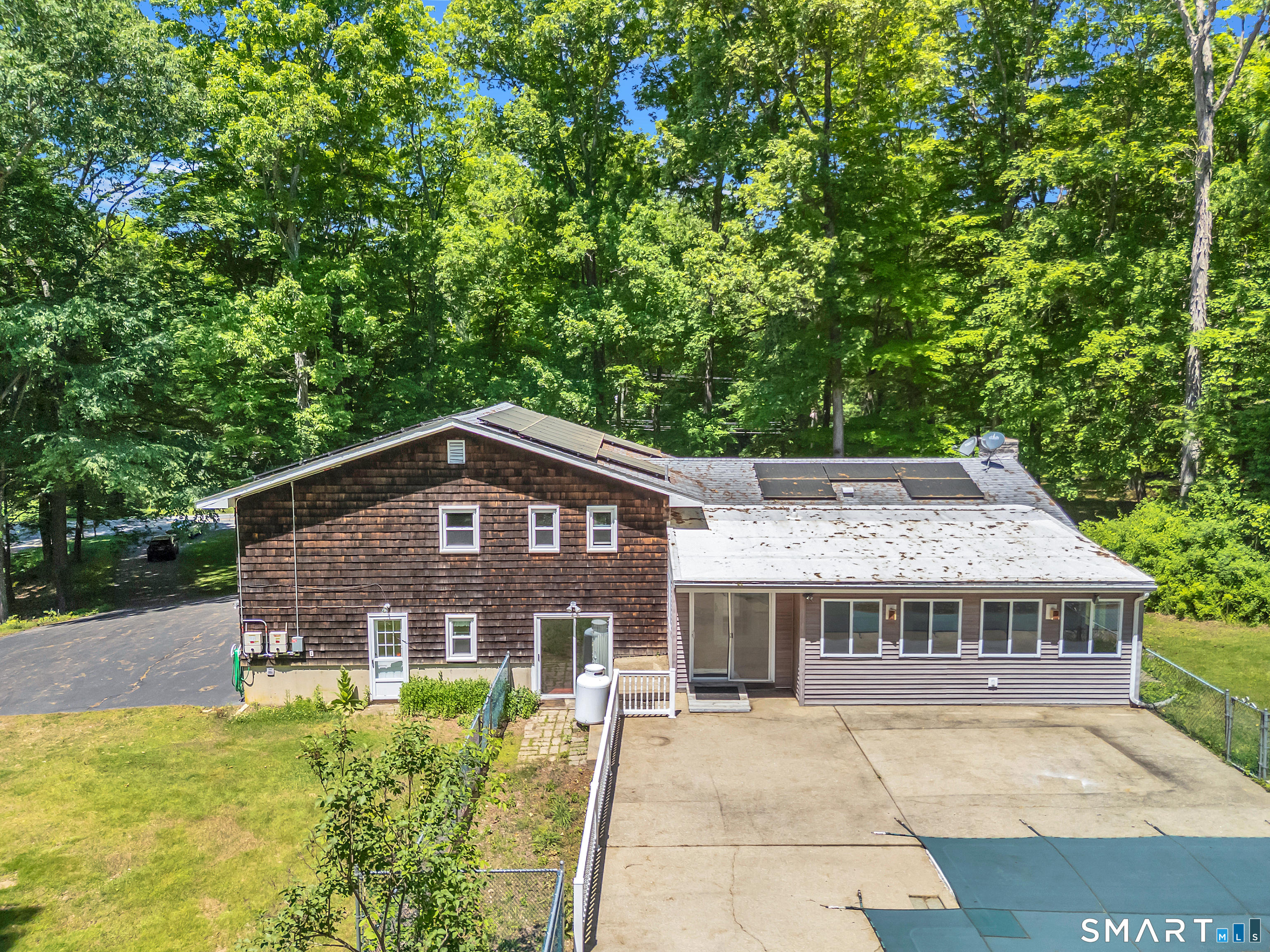 51 Norwich Road Salem, CT 06420 - Photo 6 of 40