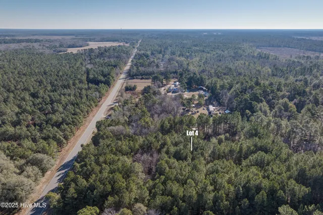 $60,000 | 26688 Highway 210, Currie, NC 28435