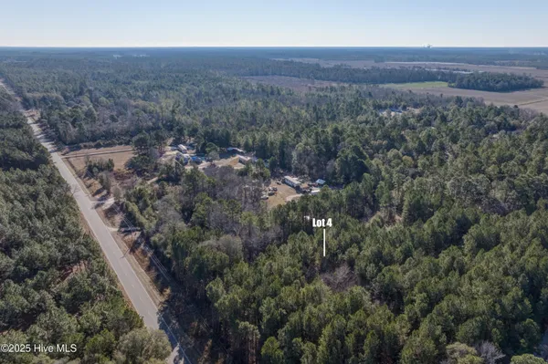 $60,000 | 26688 Highway 210, Currie, NC 28435