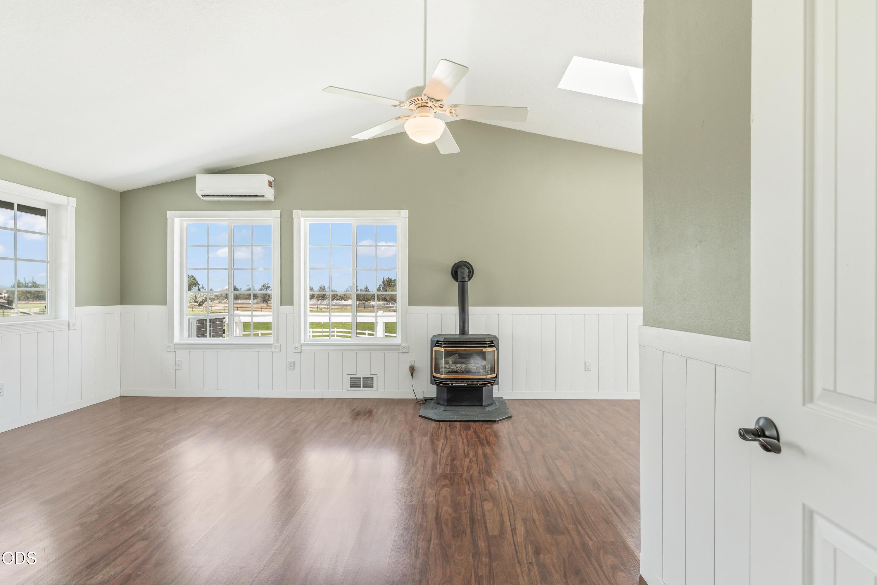 7070 Northeast Juniper Ridge Road Redmond, OR 97756 - Photo 16 of 52 Gallery Image 16