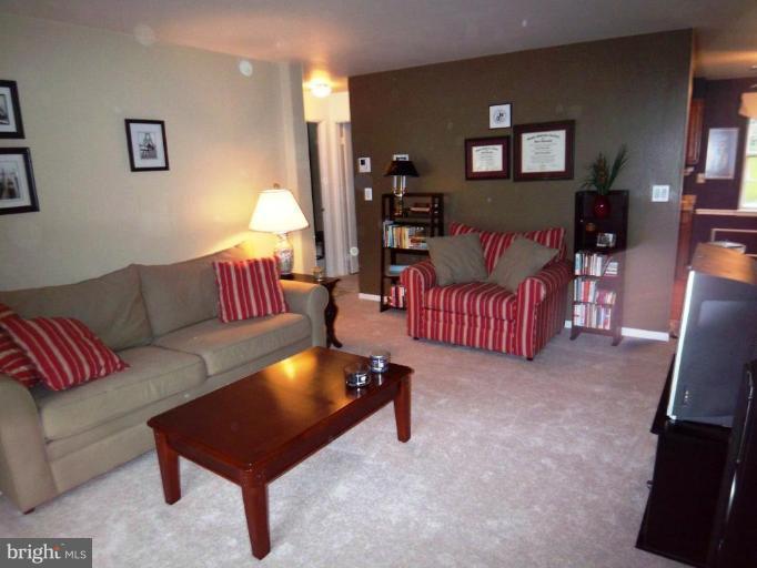 4622 28th Road South, Unit A Arlington, VA 22206 - Photo 12 of 22 Welcome home!