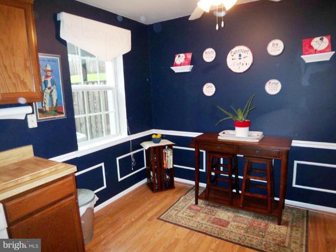 4622 28th Road South, Unit A Arlington, VA 22206 - Photo 3 of 22 Dining in style