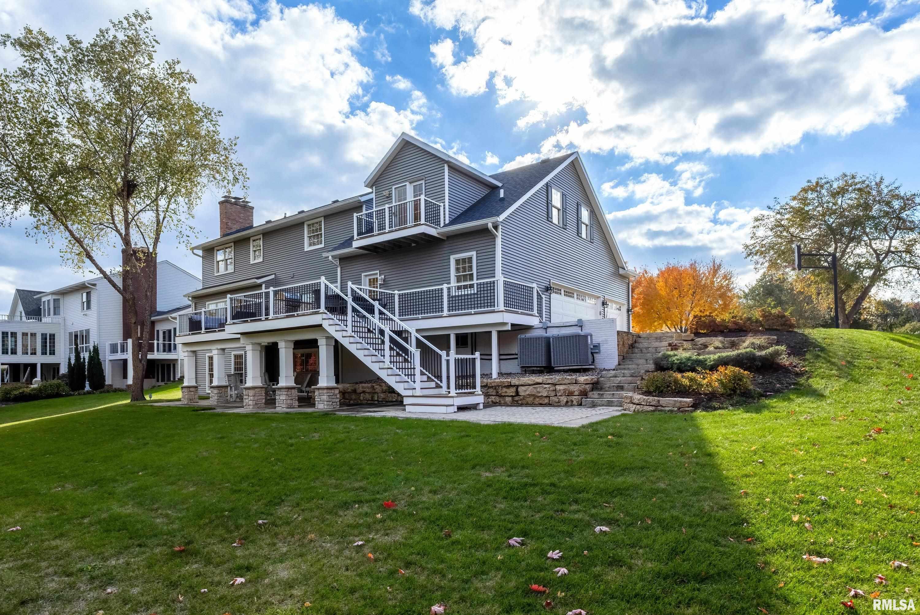 4005 Forest Road Davenport, IA 52807 - Photo 3 of 60 Gallery Image 3