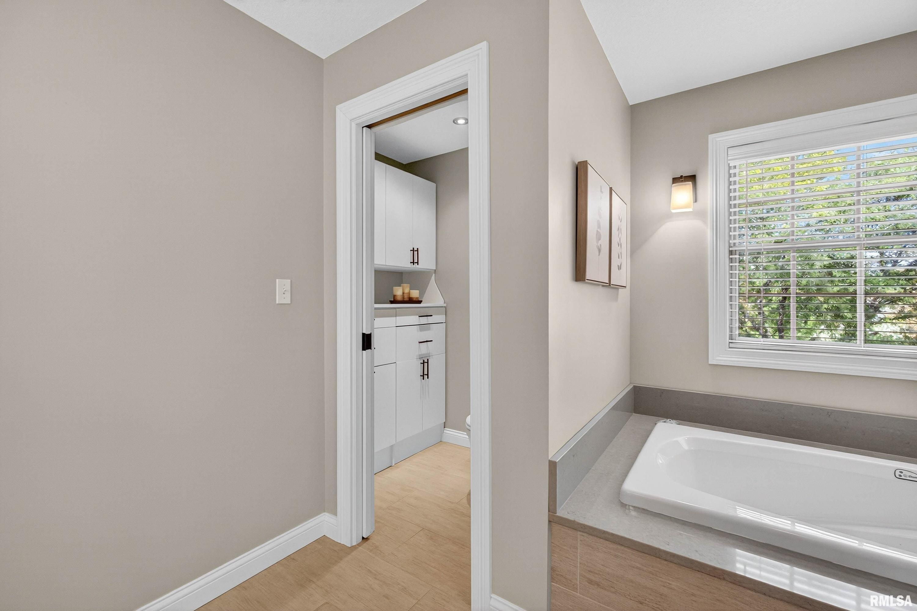 4005 Forest Road Davenport, IA 52807 - Photo 39 of 60 Gallery Image 39