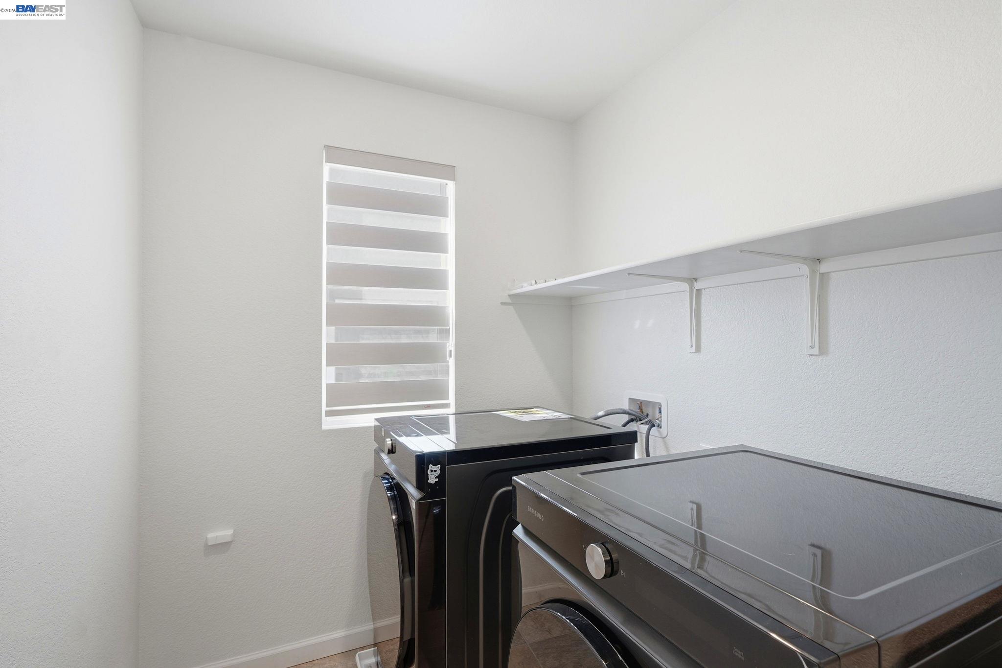 639 Rosedale Way Lathrop, CA 95330 - Photo 36 of 42 Gallery Image 36