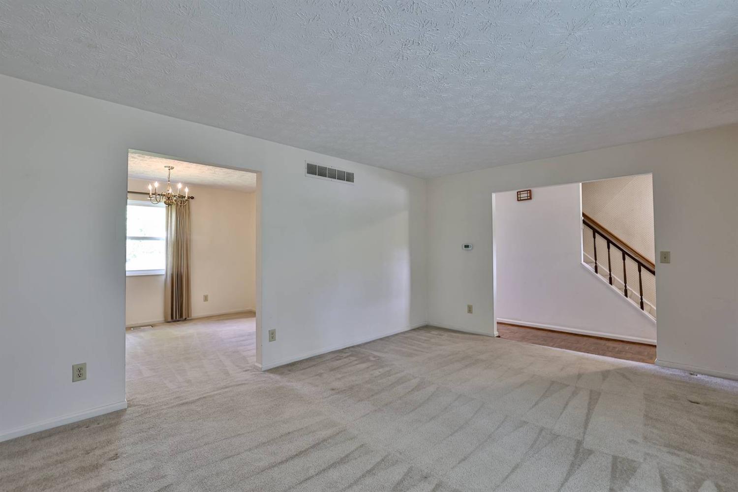 11992 Kenn Road Springdale, OH 45246 - Photo 7 of 46