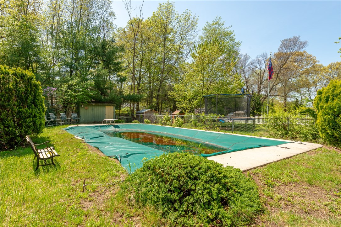 110 Crest Road Woonsocket, RI 02895 - Photo 26 of 31