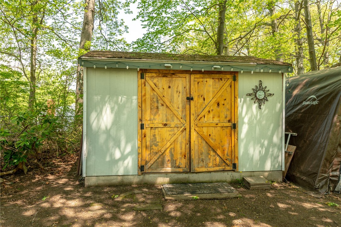 110 Crest Road Woonsocket, RI 02895 - Photo 29 of 31