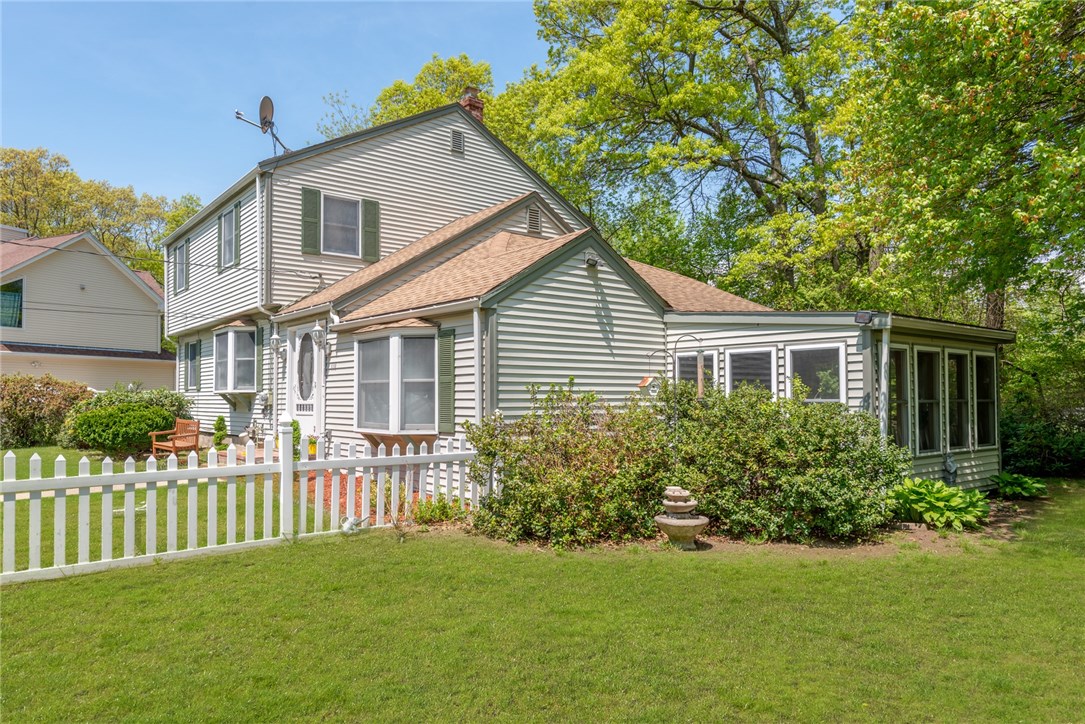 110 Crest Road Woonsocket, RI 02895 - Photo 30 of 31