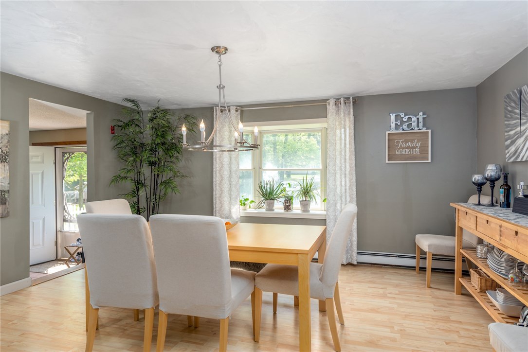110 Crest Road Woonsocket, RI 02895 - Photo 4 of 31