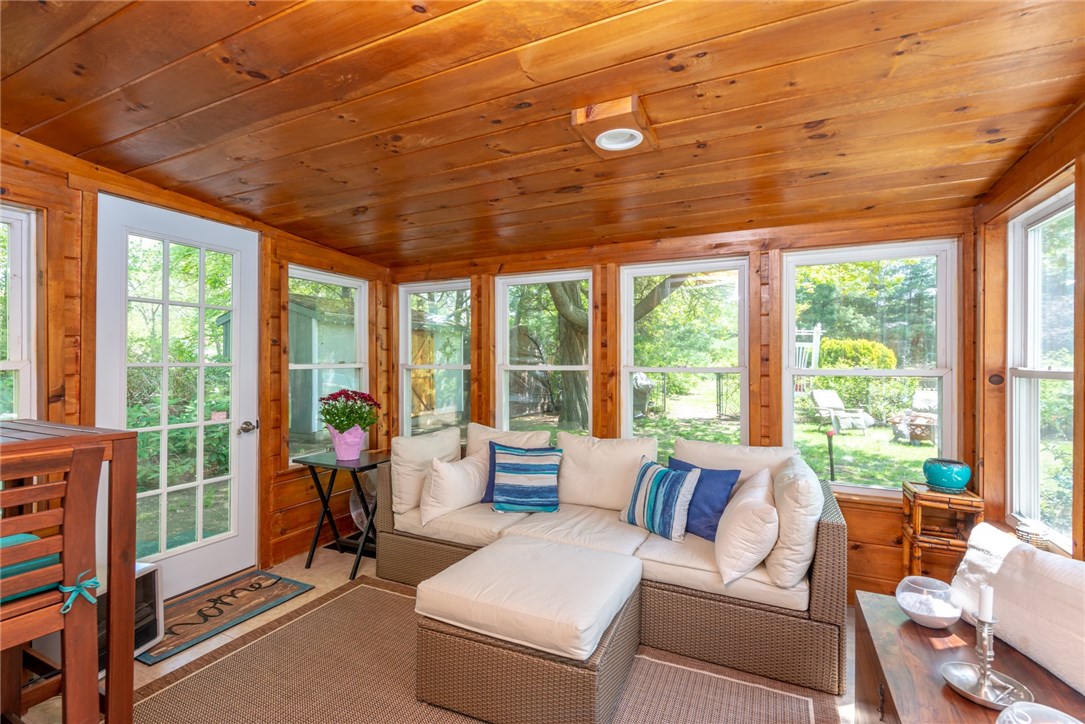 110 Crest Road Woonsocket, RI 02895 - Photo 10 of 31