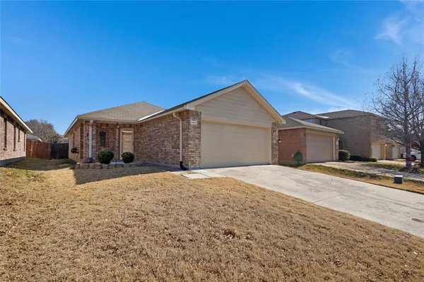 $289,000 | 8828 Valley River Drive, Fort Worth, TX 76244