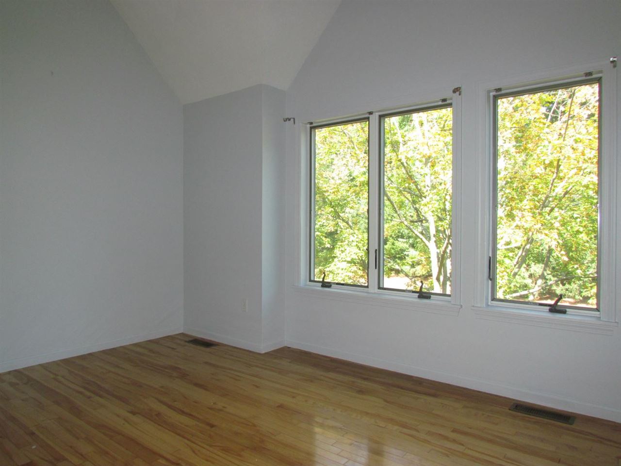 30 Preston Field Road, Unit 92 Nashua, NH 03064 - Photo 15 of 39
