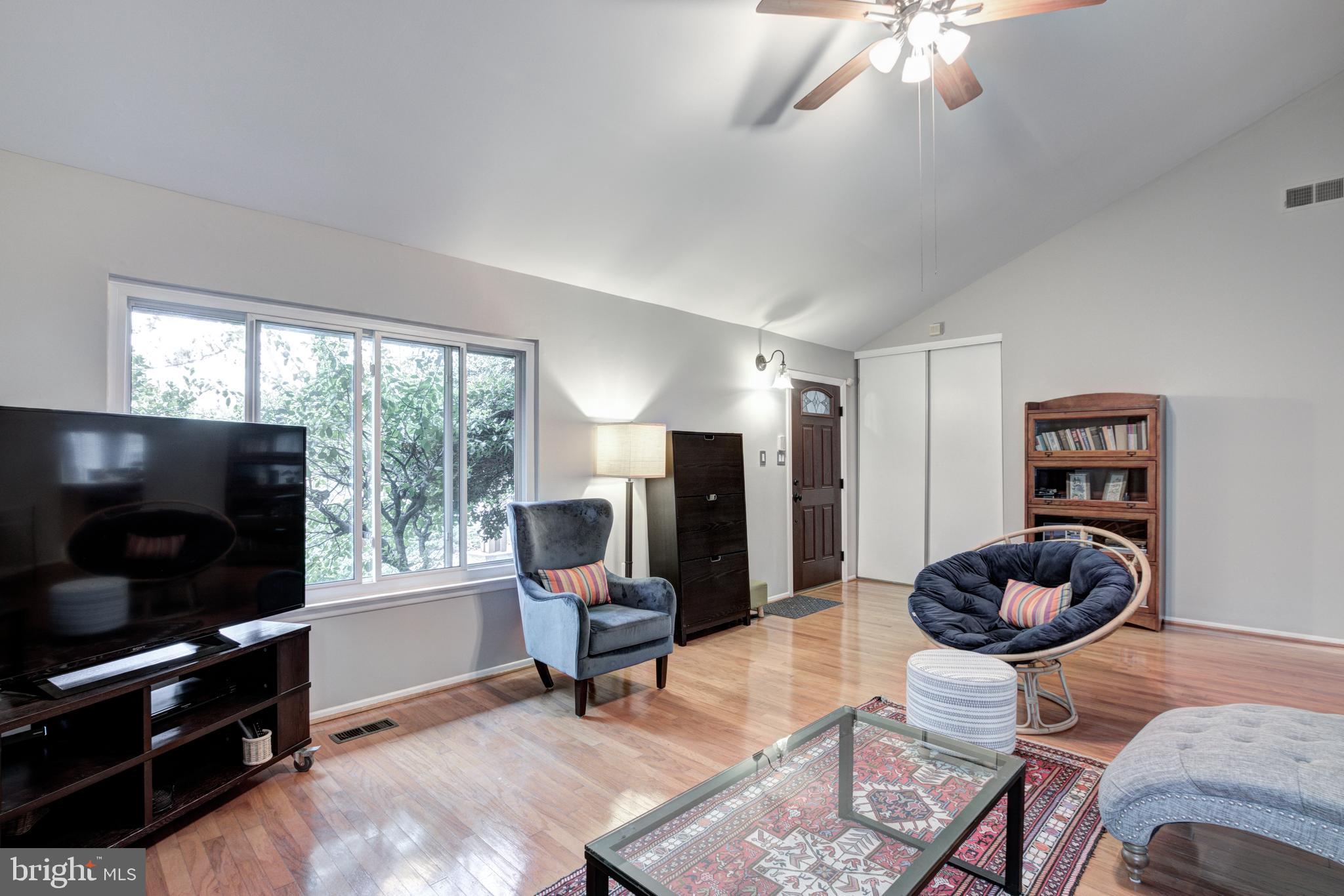 5917 Hall Street Springfield, VA 22152 - Photo 17 of 29 Gallery Image 17