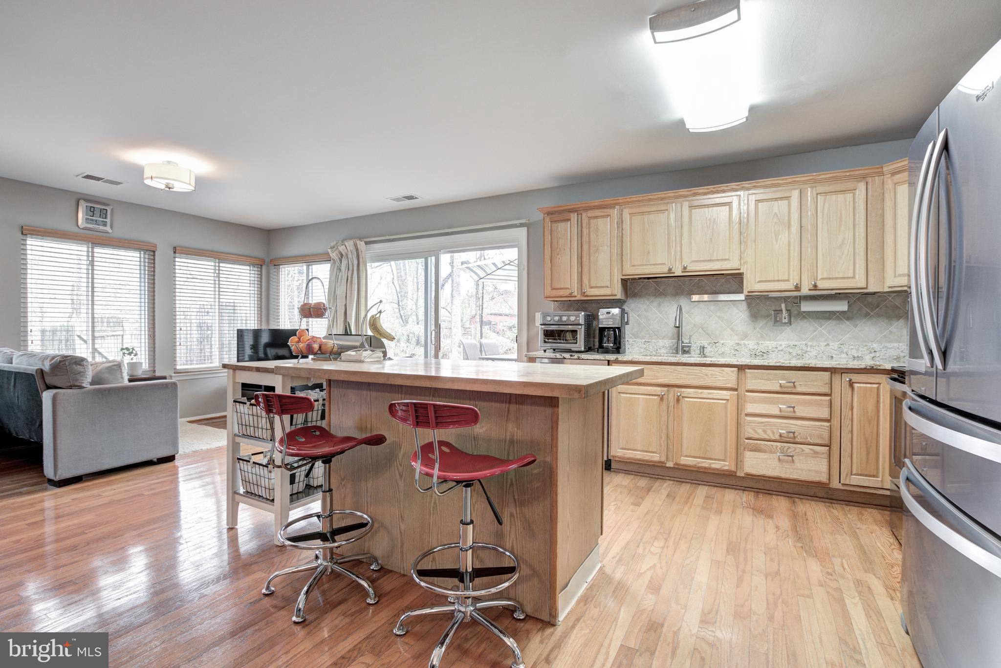 5917 Hall Street Springfield, VA 22152 - Photo 7 of 29 Gallery Image 7