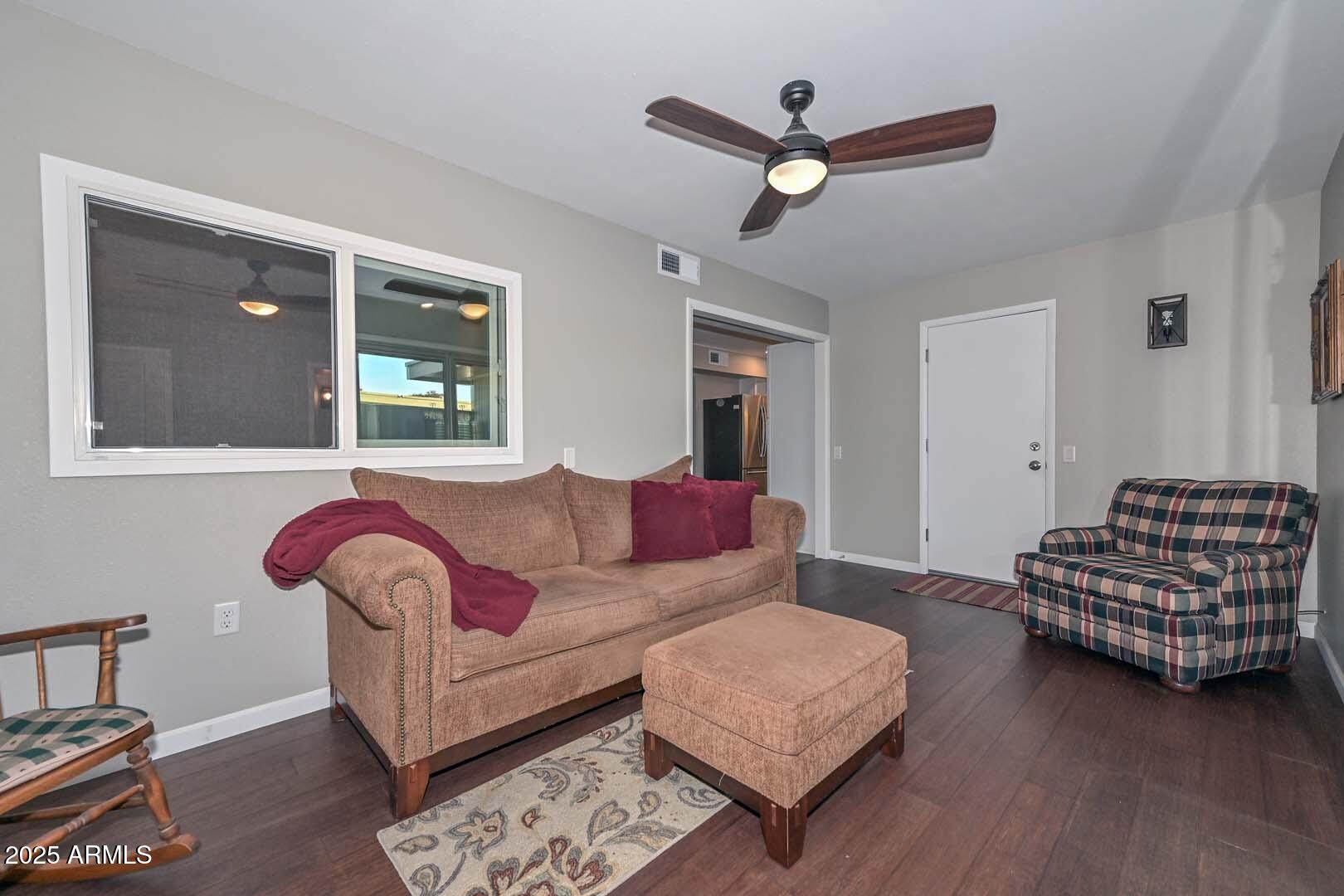 9970 West Royal Oak Road, Unit M Sun City, AZ 85351 - Photo 14 of 35 Arizona Room