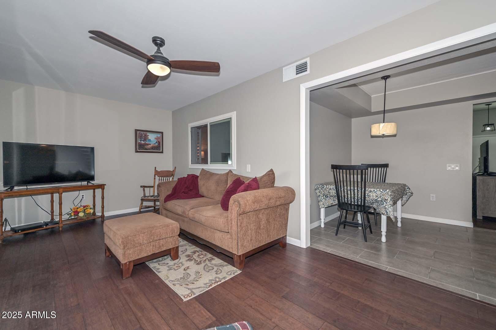 9970 West Royal Oak Road, Unit M Sun City, AZ 85351 - Photo 16 of 35 Arizona Room-Kitchen