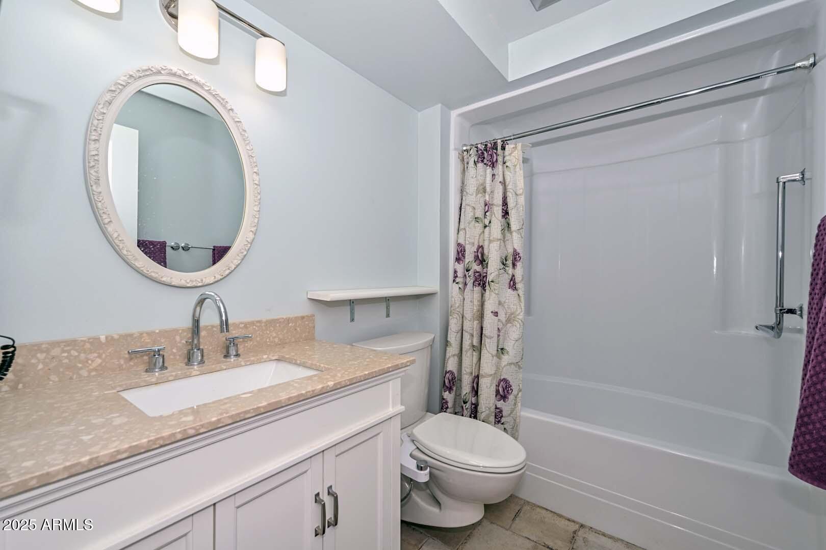 9970 West Royal Oak Road, Unit M Sun City, AZ 85351 - Photo 19 of 35 Hall Bath