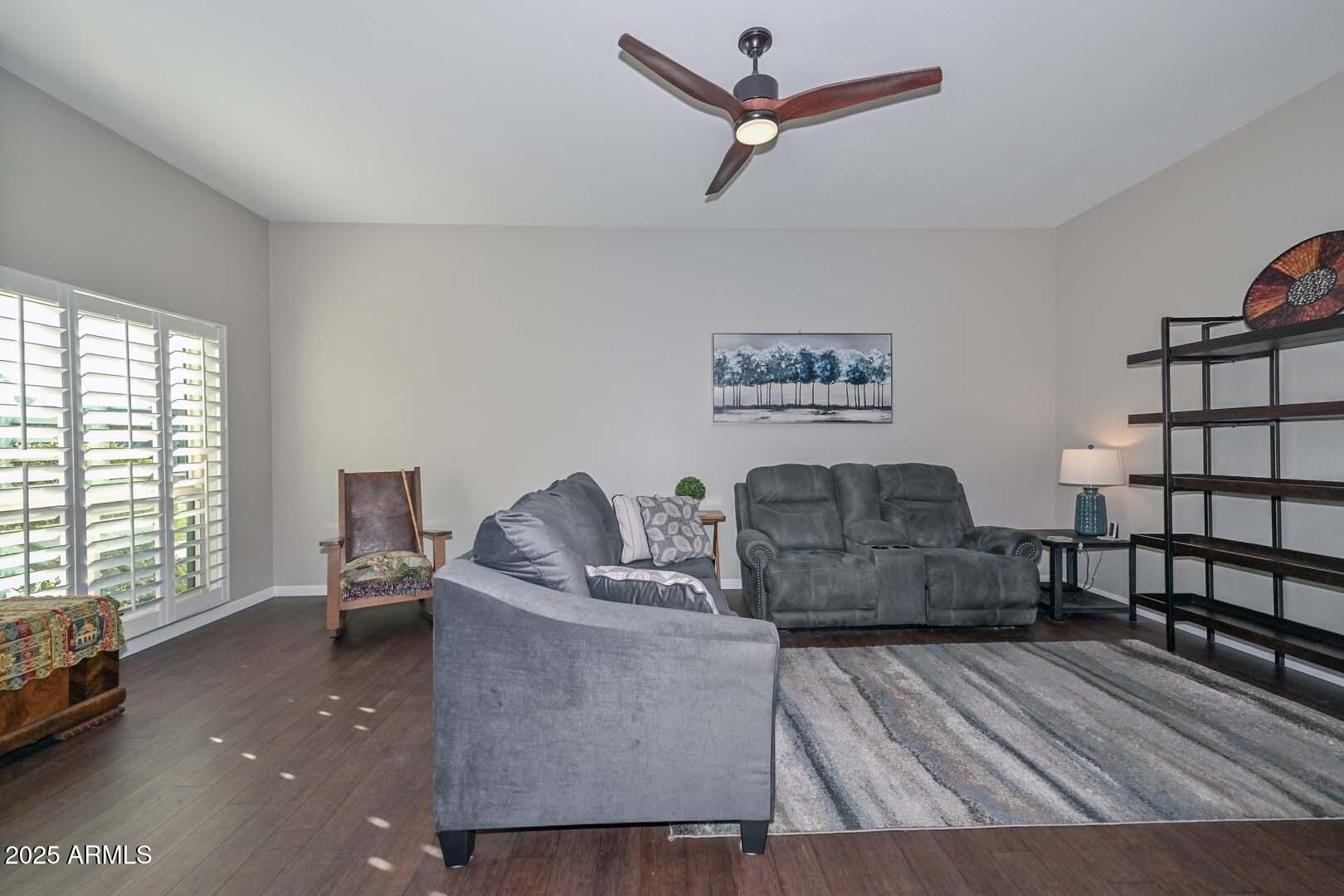 9970 West Royal Oak Road, Unit M Sun City, AZ 85351 - Photo 6 of 35 Living Room3