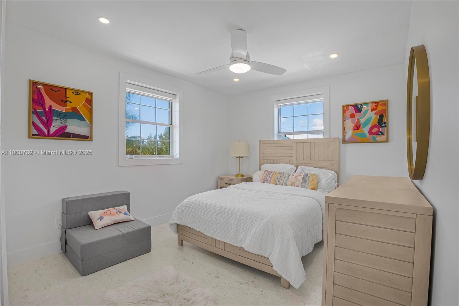 41 Mutiny Place Key Largo, FL 33037 - Photo 24 of 69 a bedroom with a bed and a couch
