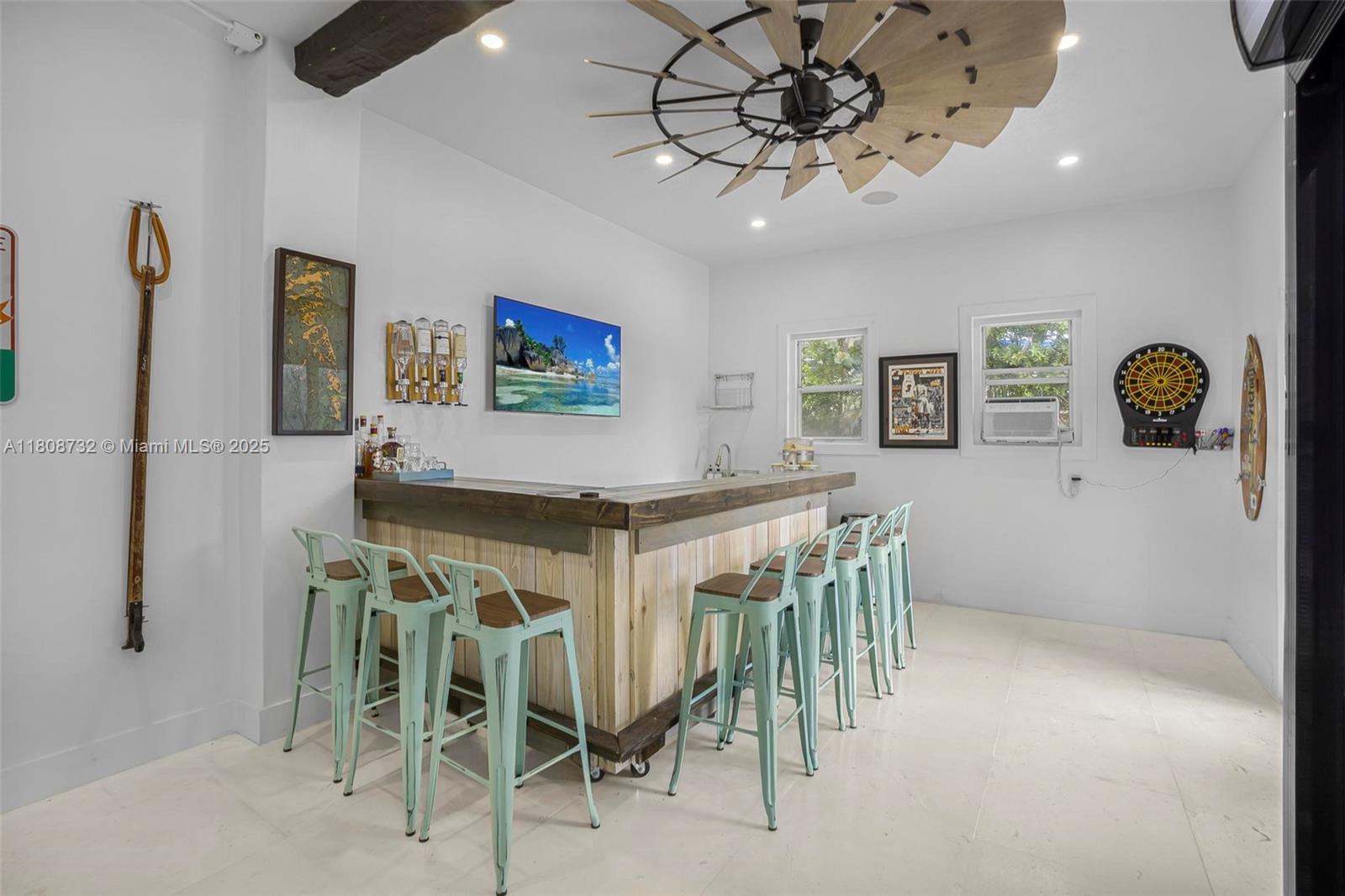 41 Mutiny Place Key Largo, FL 33037 - Photo 40 of 69 a view of a dining room with furniture