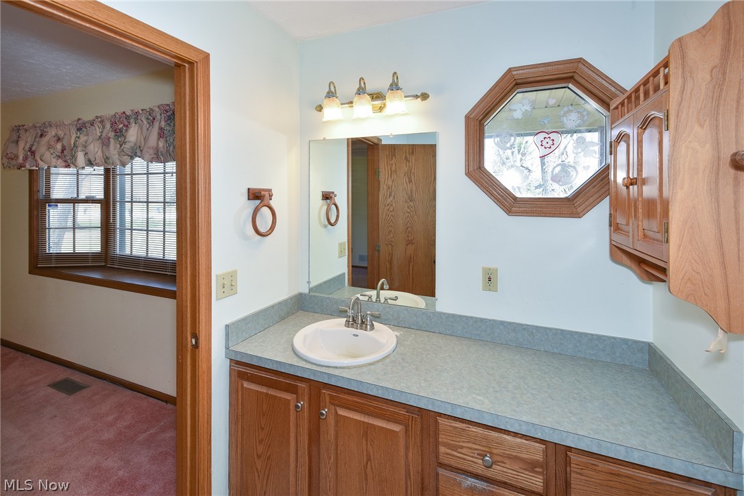 27387 Cook Road Olmsted Falls, OH 44138 - Photo 15 of 24 Gallery Image 15