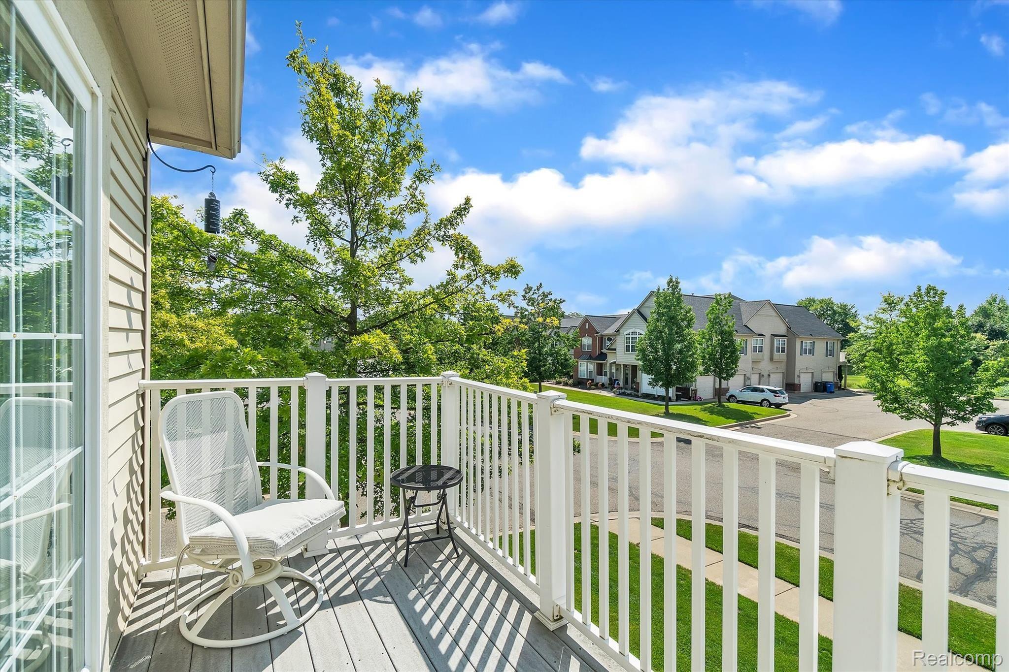 4309 Hampton Ridge Boulevard Howell, MI 48843 - Photo 33 of 38 33-4309-Hampton-Ridge-WindowStill-Real-Estate-Photography-33.jpg