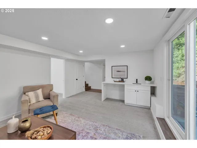 $528,000 | 37465 Dubarko Road, Sandy, OR 97055