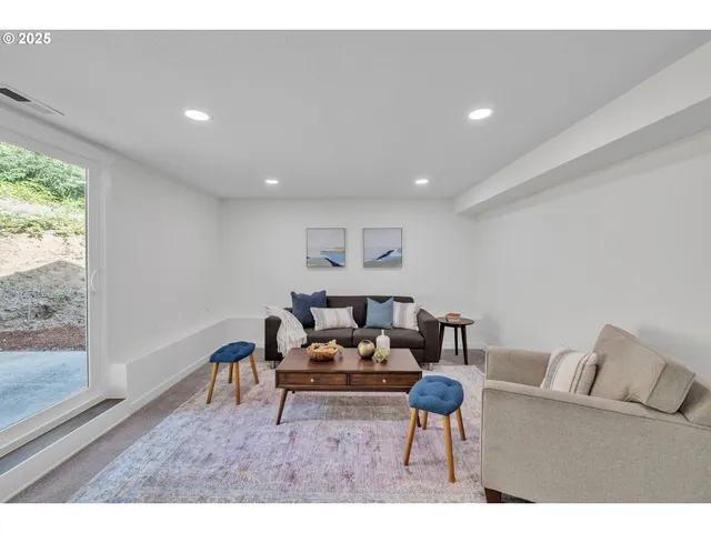 $528,000 | 37465 Dubarko Road, Sandy, OR 97055