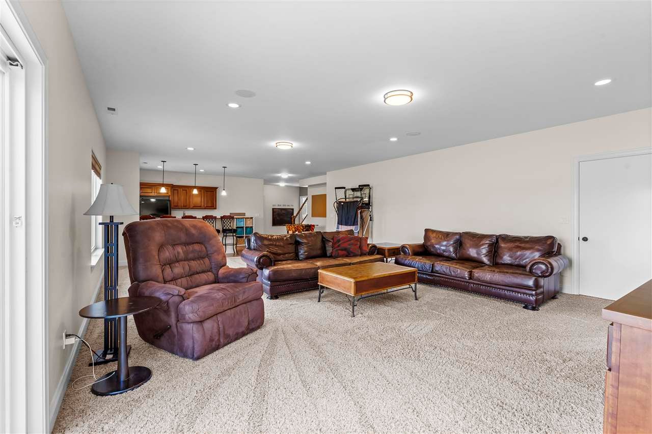 6613 Hoover Trail Road Southwest Cedar Rapids, IA 52404 - Photo 36 of 45 Gallery Image 36