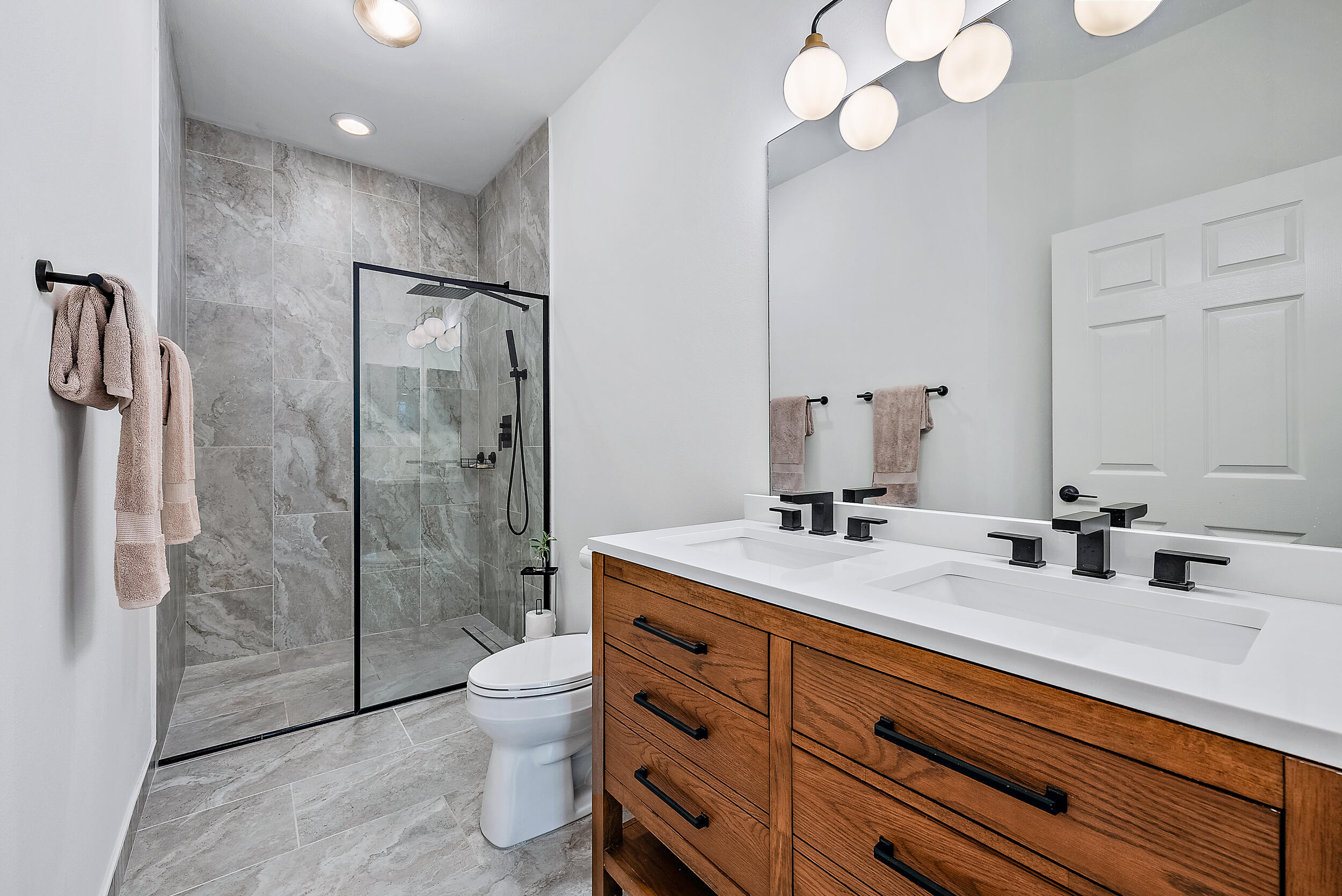 114 Lighthouse Circle, Unit I Tequesta, FL 33469 - Photo 14 of 23 Master Bathroom