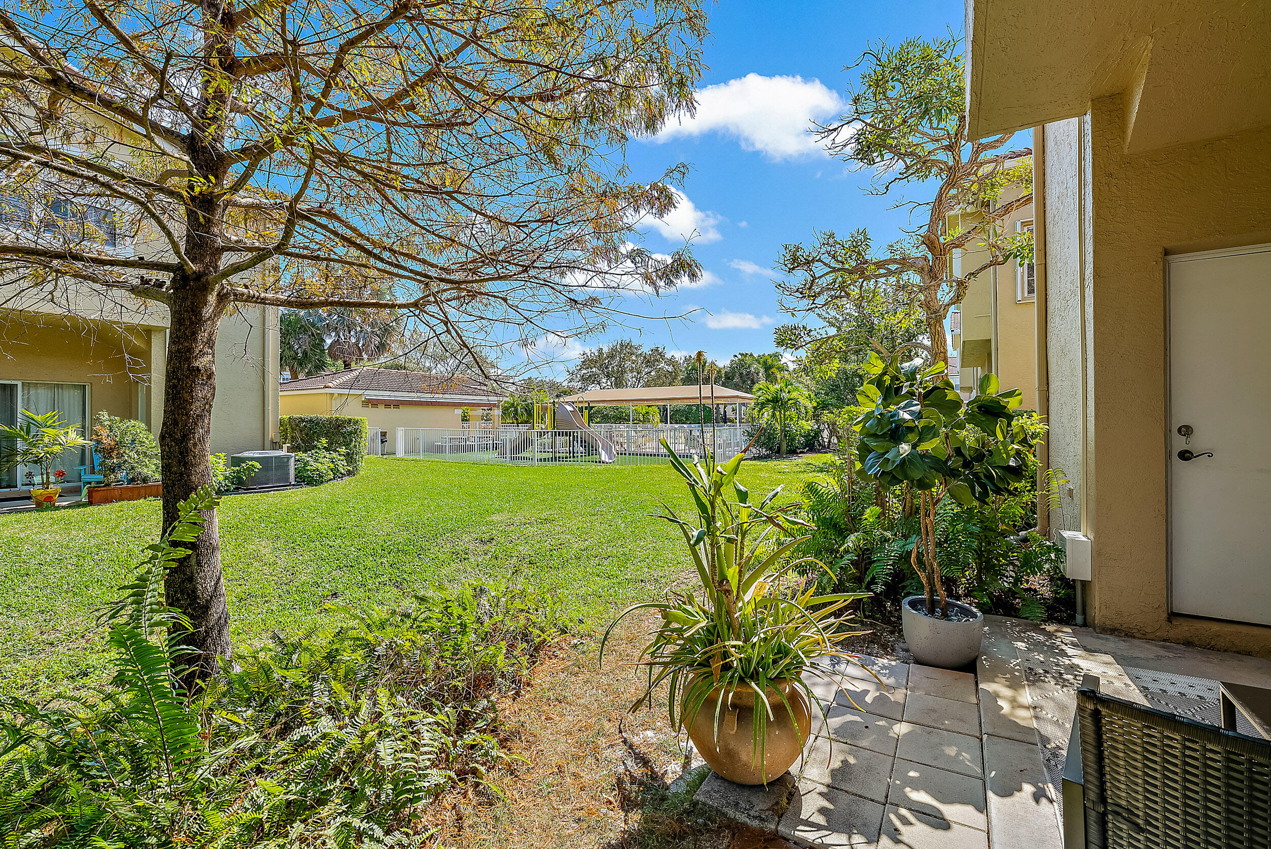 114 Lighthouse Circle, Unit I Tequesta, FL 33469 - Photo 20 of 23 Back Patio