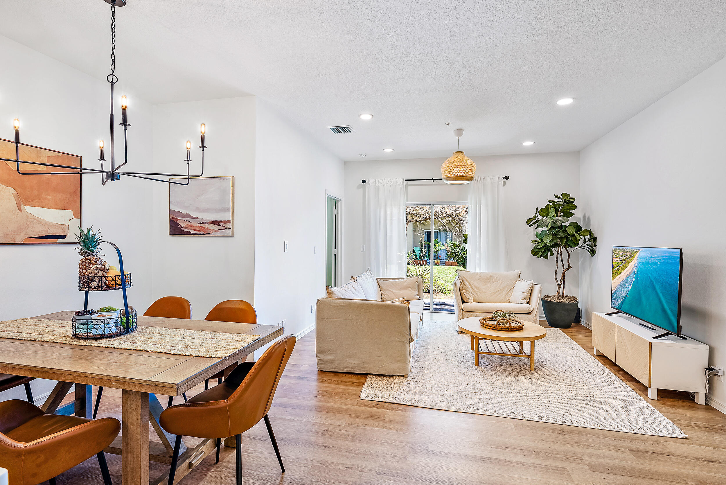 114 Lighthouse Circle, Unit I Tequesta, FL 33469 - Photo 8 of 23 Living Room