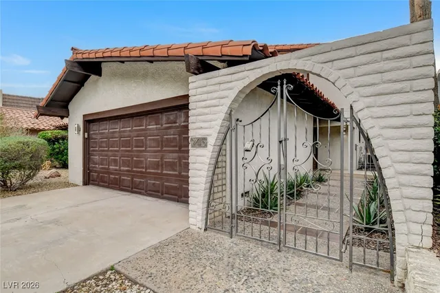 $4,995 | 945 Vegas Valley Drive, Las Vegas, NV 89109